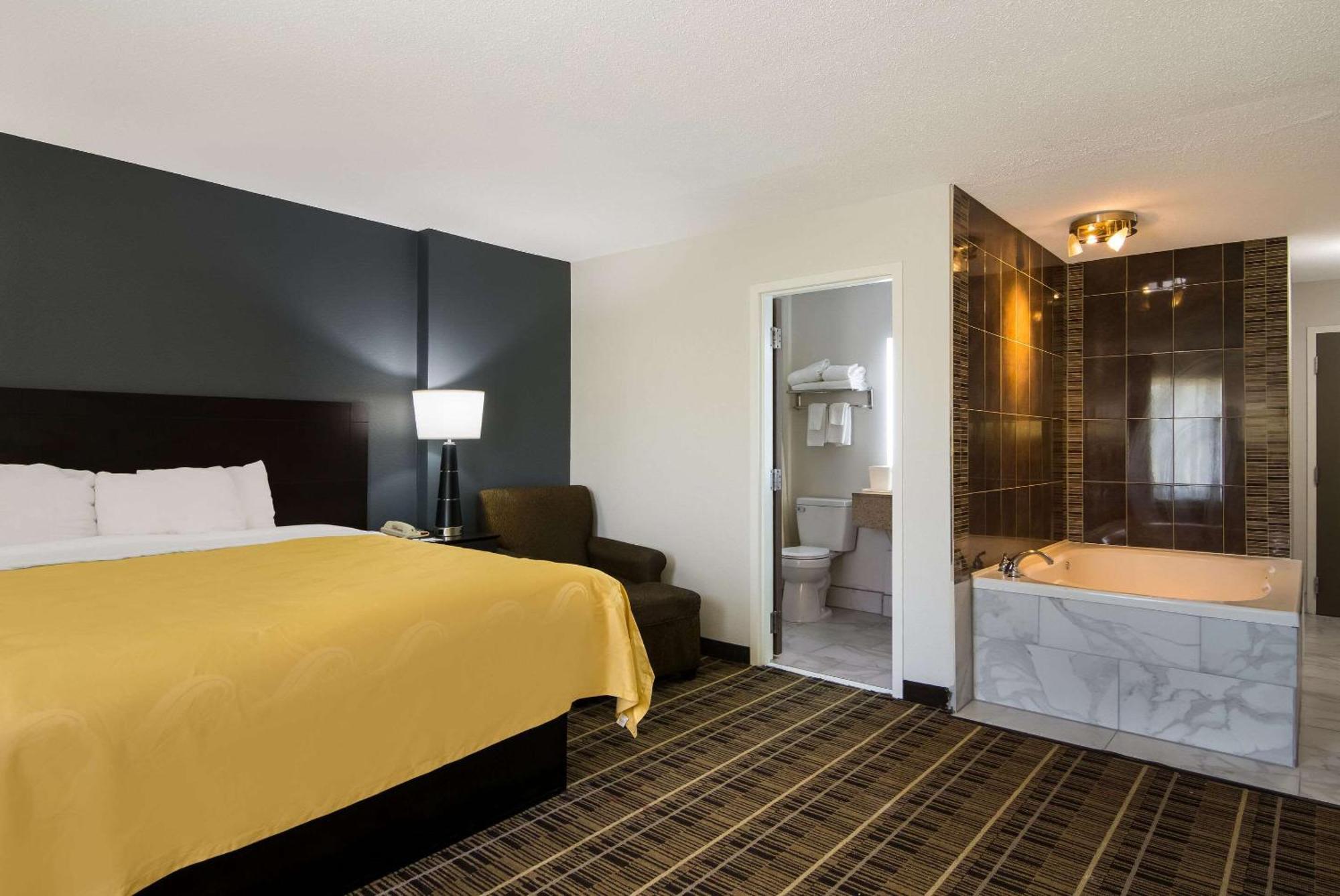 Quality Inn Aurora - Naperville Area Eksteriør bilde